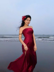 Đầm lụa quây