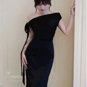 Đầm lụa