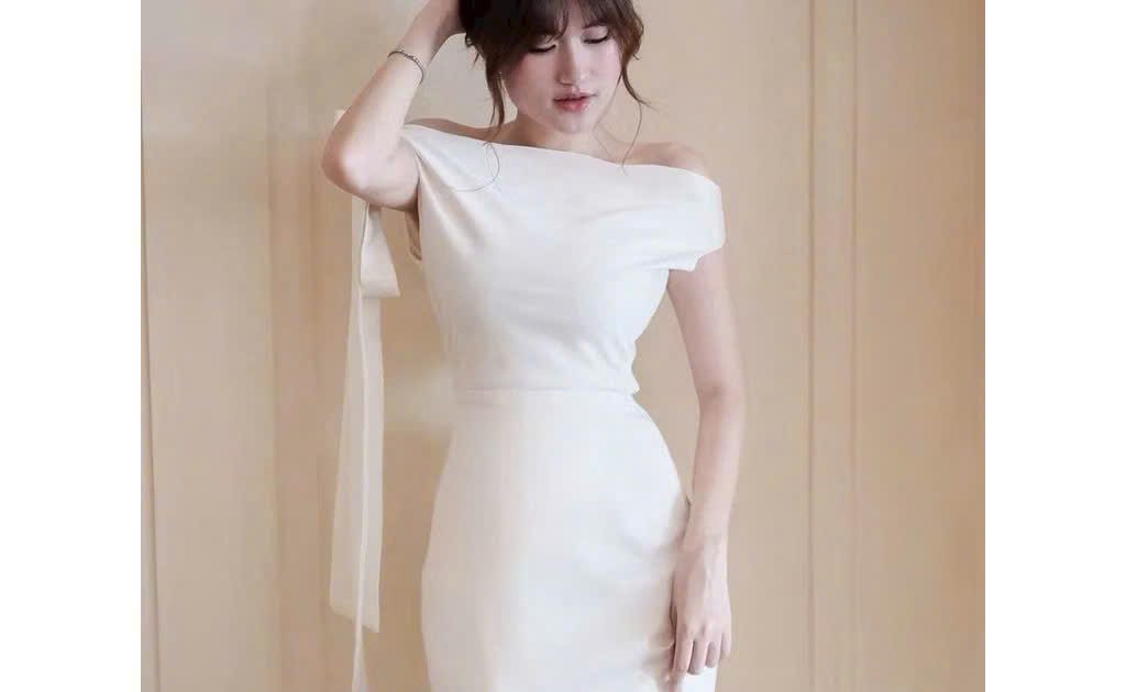 nhung mau vay dep di dam cuoi om body